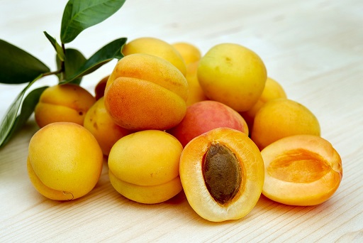 apricots-2523272_1280m